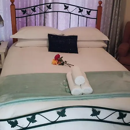 Ebenezer Guesthouse Bluewater Bay-3