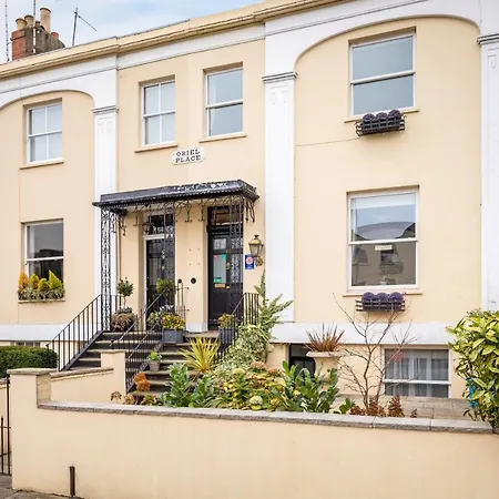 Crossways Guest House-2