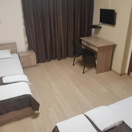 Twain Apart&Rooms-2