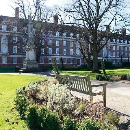 Devonport House-3