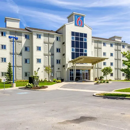 Motel 6-Kingston, On-3