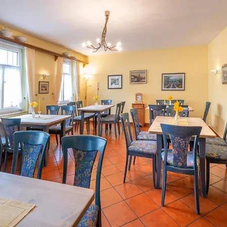 Hotel Gasthof Zum Roessle-3