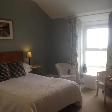 Endeavour Guest House-3
