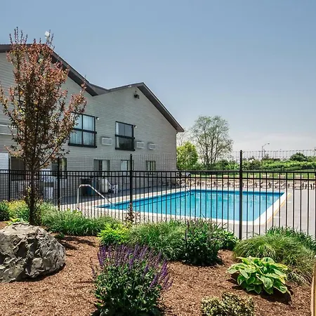 Mainstay Hotel And Conference Center-2