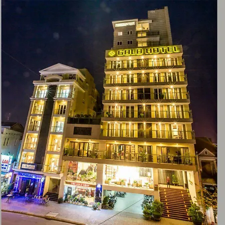 Gold Hotel-2
