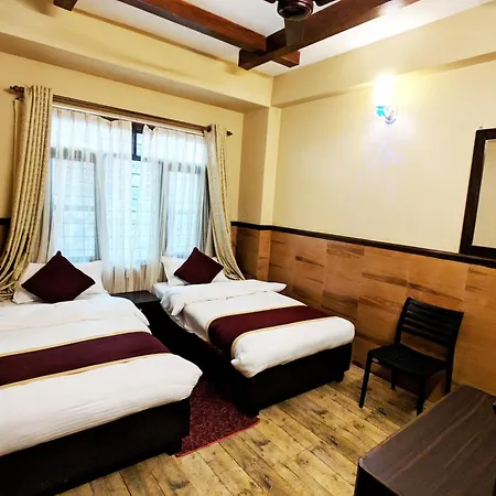 Hotel Forest Lake Backpackers' Hostel-2