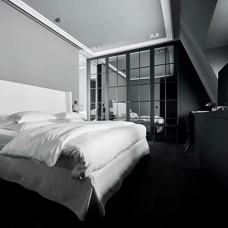 Hotel Odette En Ville-3