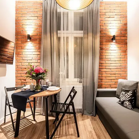 Lubomirskiego 23 Residence - Great Location, 10 Min To Main Square By Foot, Right Next To Main Rail And Bus Station-3