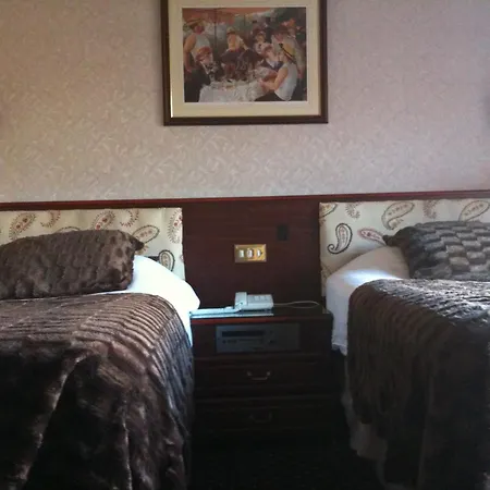 Balmoral Lodge Hotel-3
