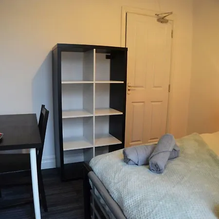 Old Swan Guest House-3