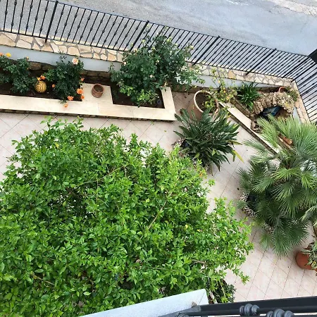 El Nur Bed&Breakfast-3