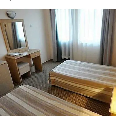Hotel Pineta Club-3