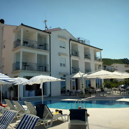 Hotel Neva-2
