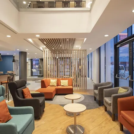 Premier Inn Hamburg City Hammerbrook-2
