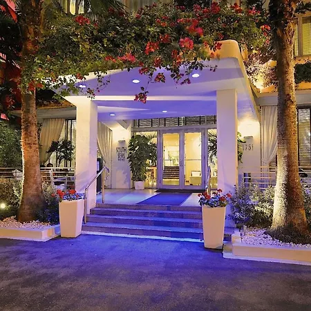 South Seas Hotel-2