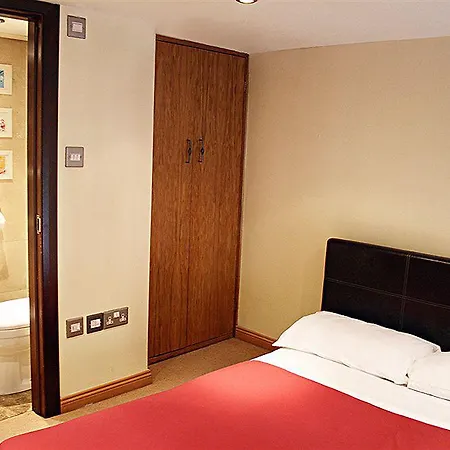 Hyde Park Suites-3
