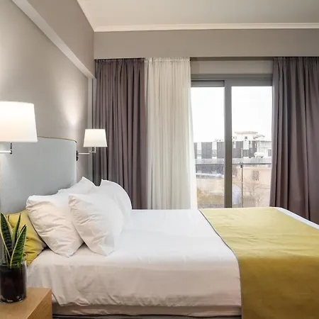 Chroma Fashion Rooms & Apartments-3