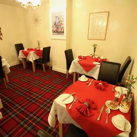 Bonnie'S Guest House-2