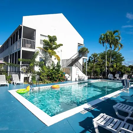 Marco Island Lakeside Inn-2