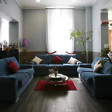 Hotel Magenta-3