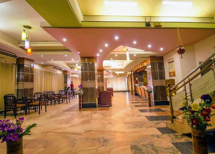 Hotel Victory - Best In City Center