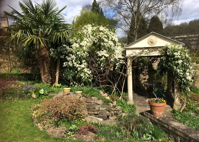 Bed and Breakfast Dolphin House Batheaston