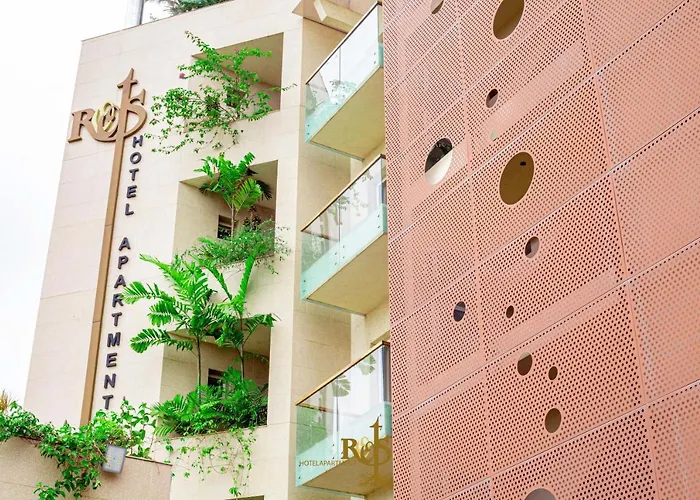 Roots Hotel Apartments Abidjan