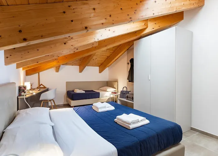 Aurum Aparthotels Pianell 10 Milan