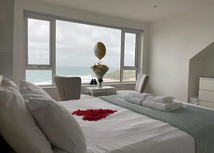 Ten Ocean View St Ives 