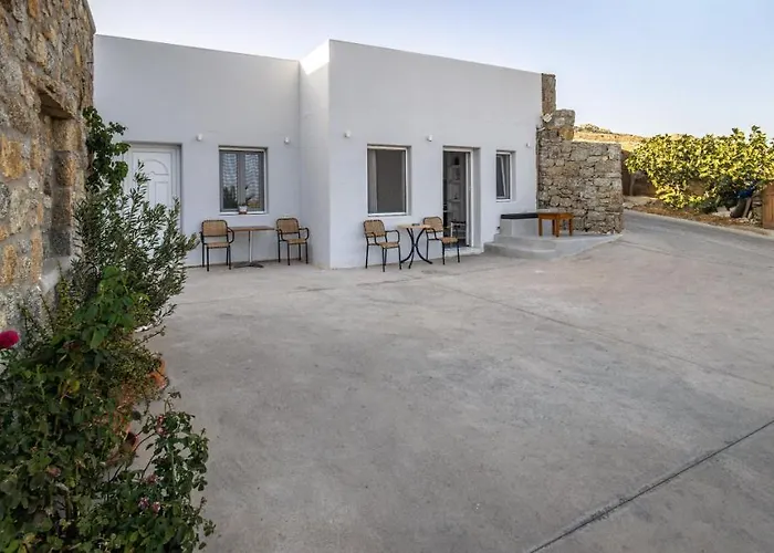 Anius Apartments
