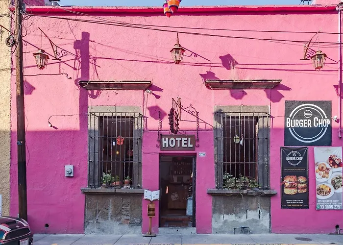 Hotel Rosa Morada