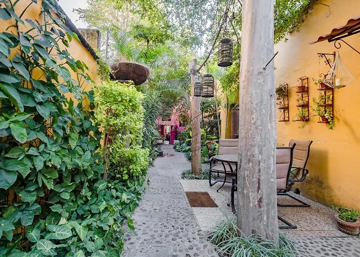 Hotel Rosa Morada