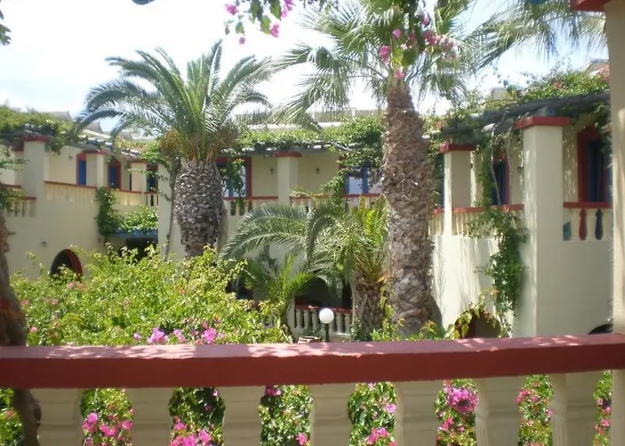 Palm Bay Hotel Sissi