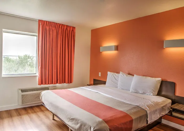 Motel 6-Dallas, TX - Northwest