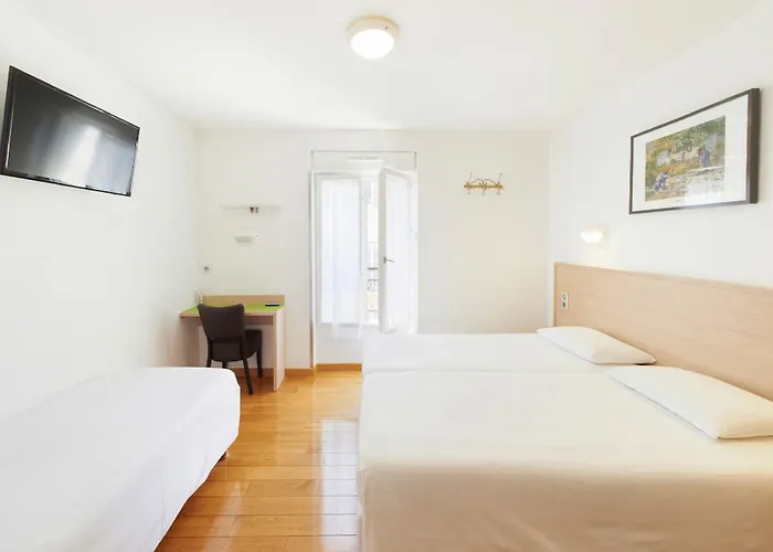 Hotel Darcet
