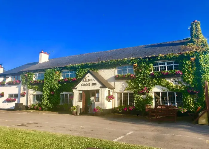 Raleghs Cross Inn