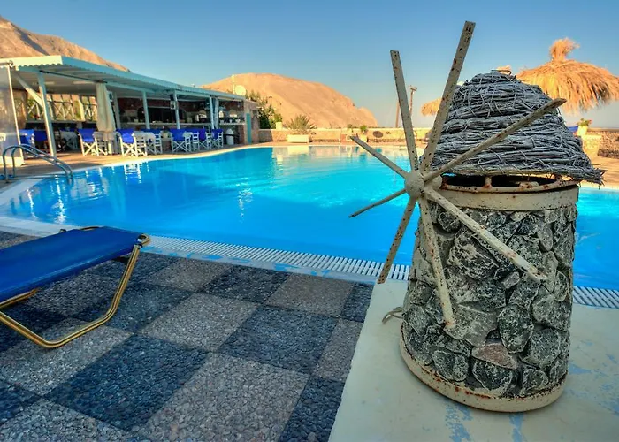 Perivolos Sandy Village Perissa 