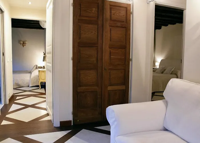 Ca Spada 2 Bedrooms & 2 Bathrooms Venice Apartment