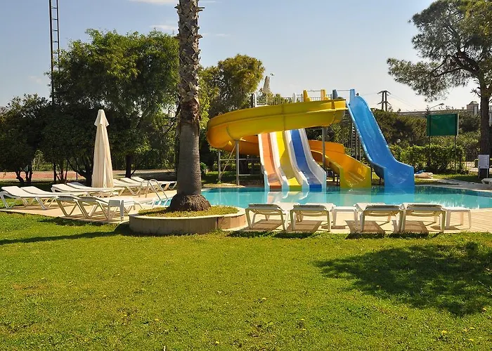 Side Ally Hotel