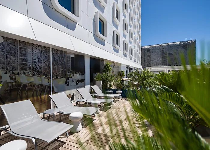 Golden Tulip Marseille Euromed Hotel