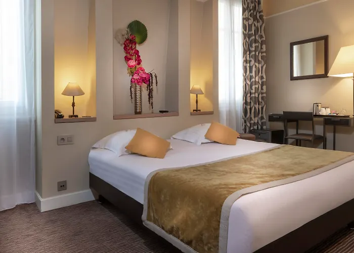 Hotel Du Bois Champs-Elysees Parijs