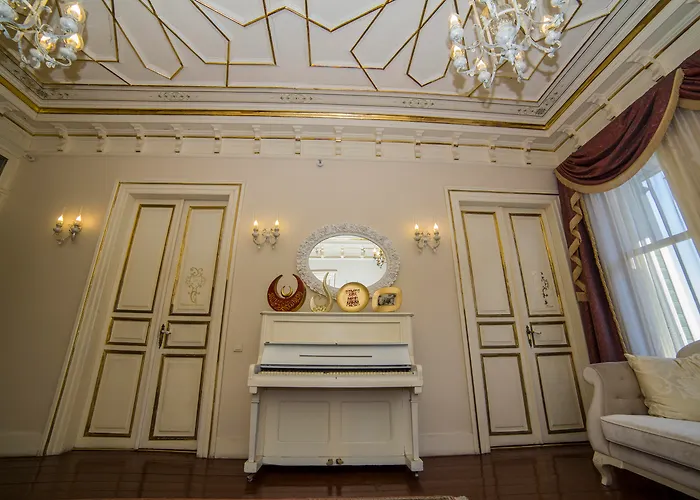 Hhk Hotel