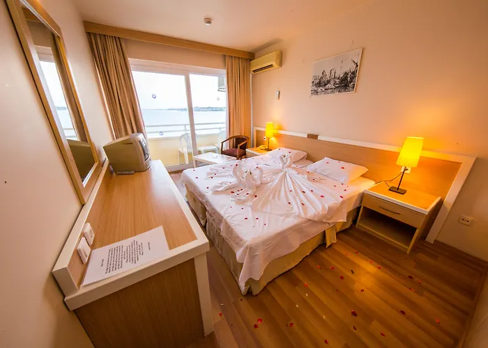 Tuntas Beach Hotel Altinkum Didim