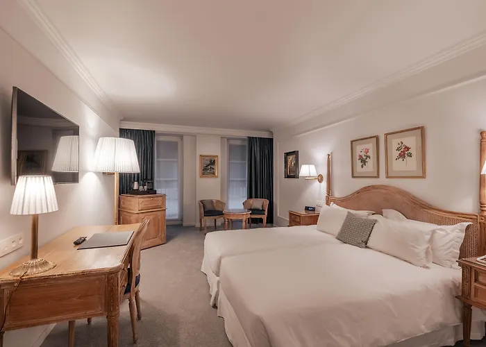 Hotel Manos Stephanie Saint-Gilles
