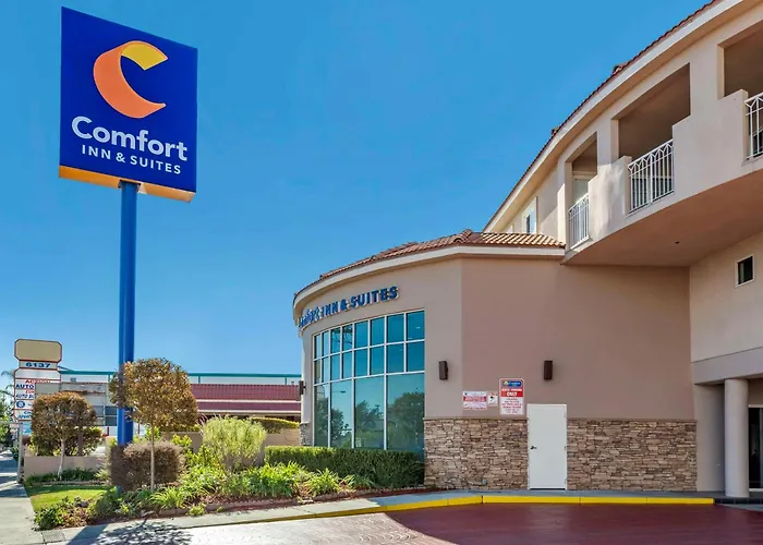 Comfort Inn & Suites Near Universal - N Hollywood - Burbank Los Ángeles