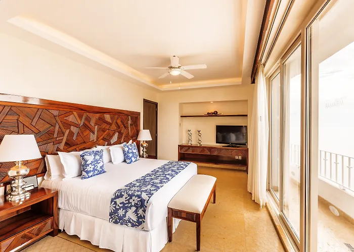Grand Miramar All Luxury Suites&Residences Puerto Vallarta