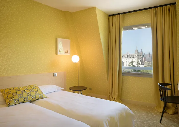 LHotel - face au château - boutique hôtel et séminaires