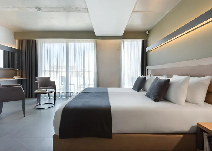 Azur Hotel By St Hotels Gzira