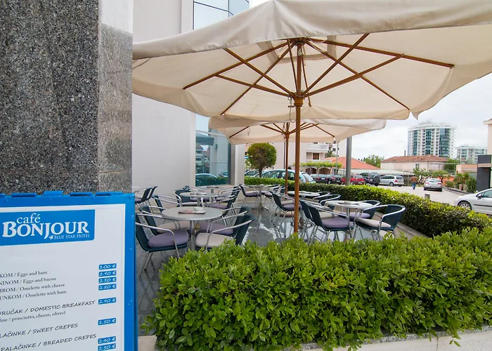 Hotel Blue Star