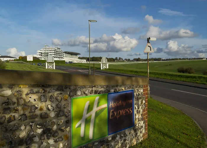 Holiday Inn Express London - Epsom Downs By Ihg